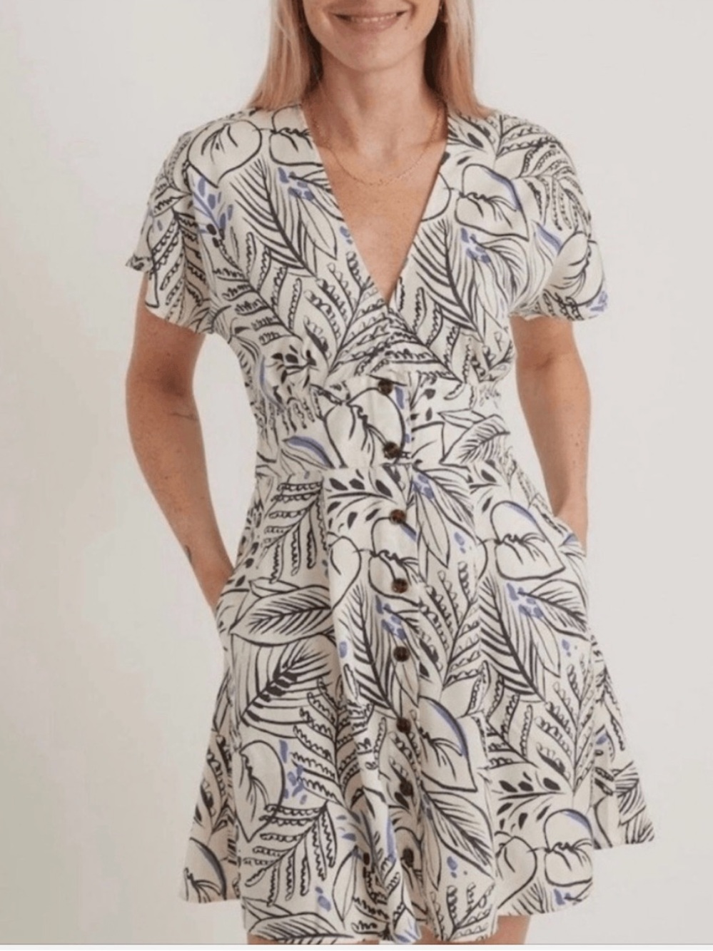 NWT Camila Mini Dress Size S